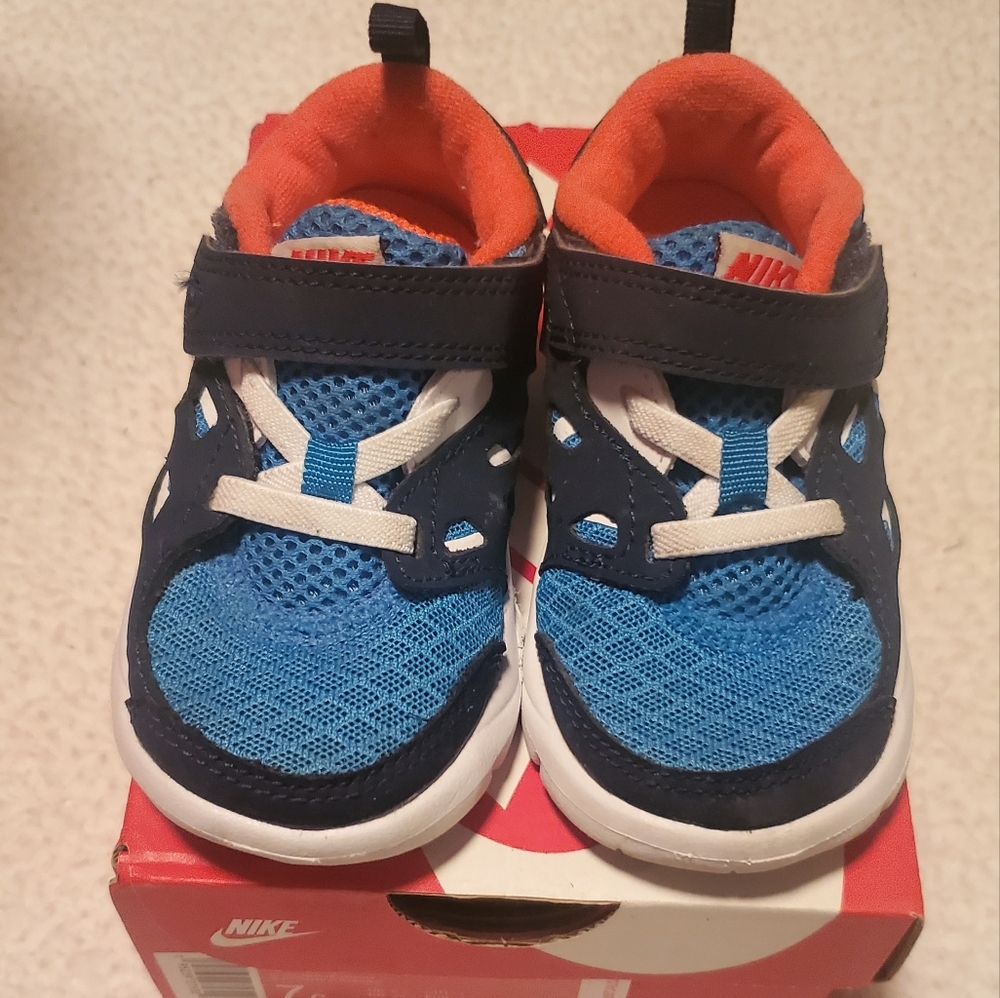 Nike size 7c